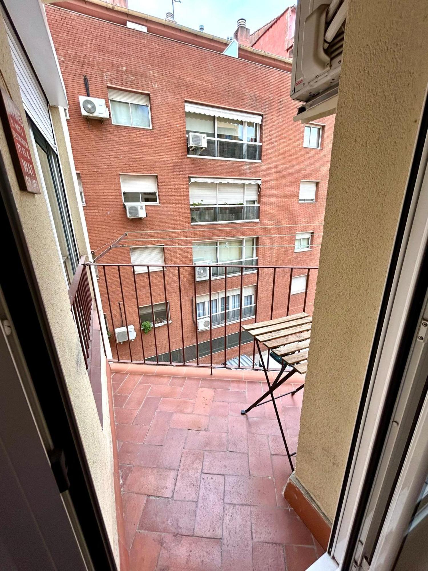 Apartment Carrer D'Olesa Barcelona Exteriör bild