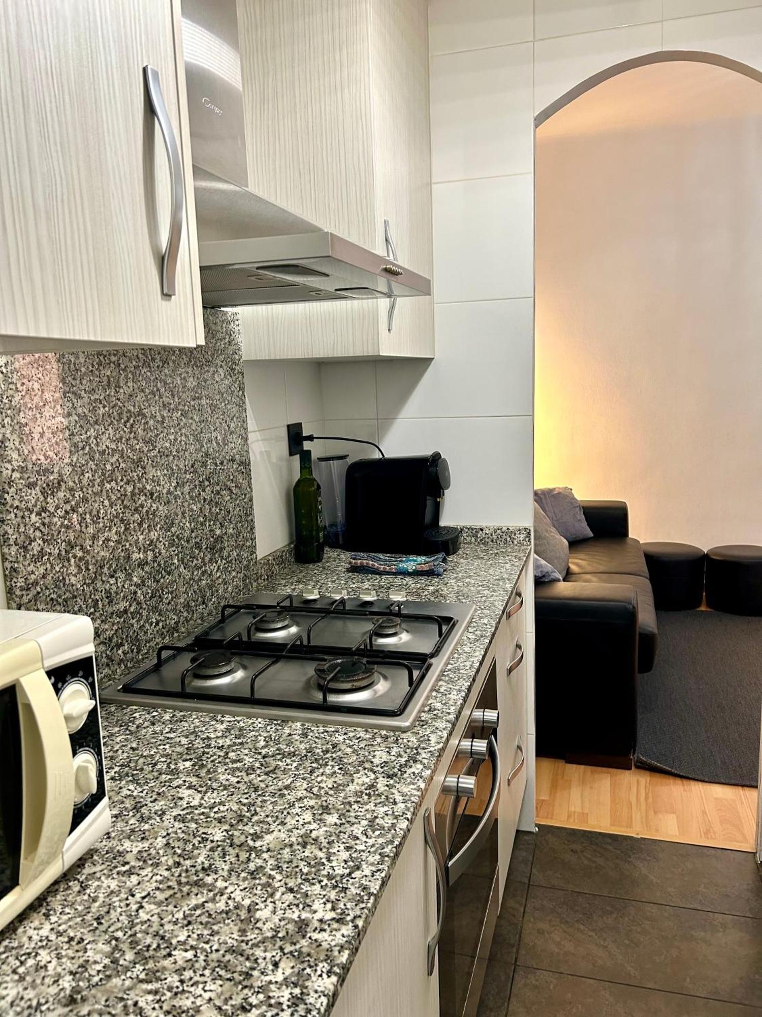 Apartment Carrer D'Olesa Barcelona Exteriör bild