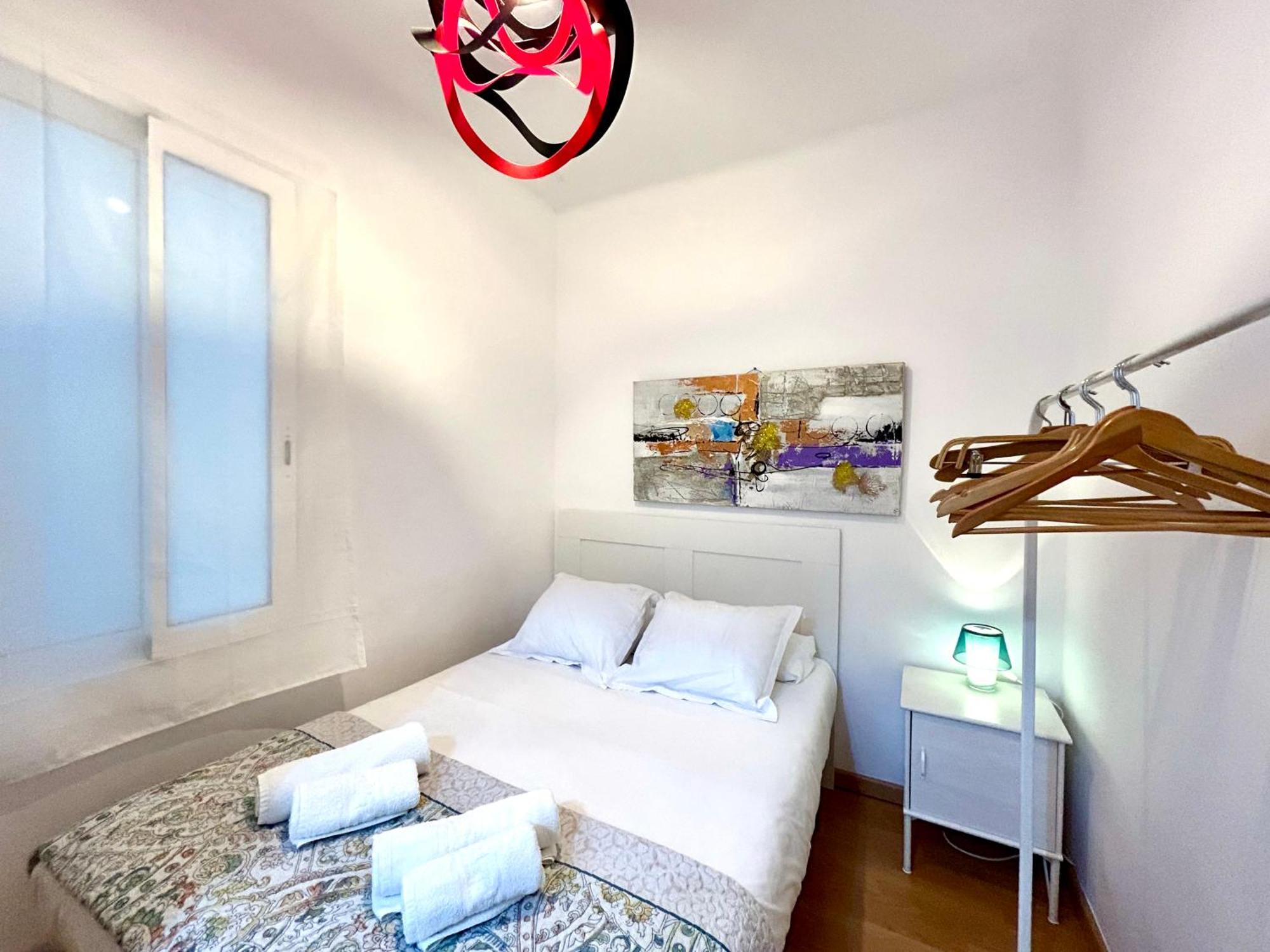 Apartment Carrer D'Olesa Barcelona Exteriör bild
